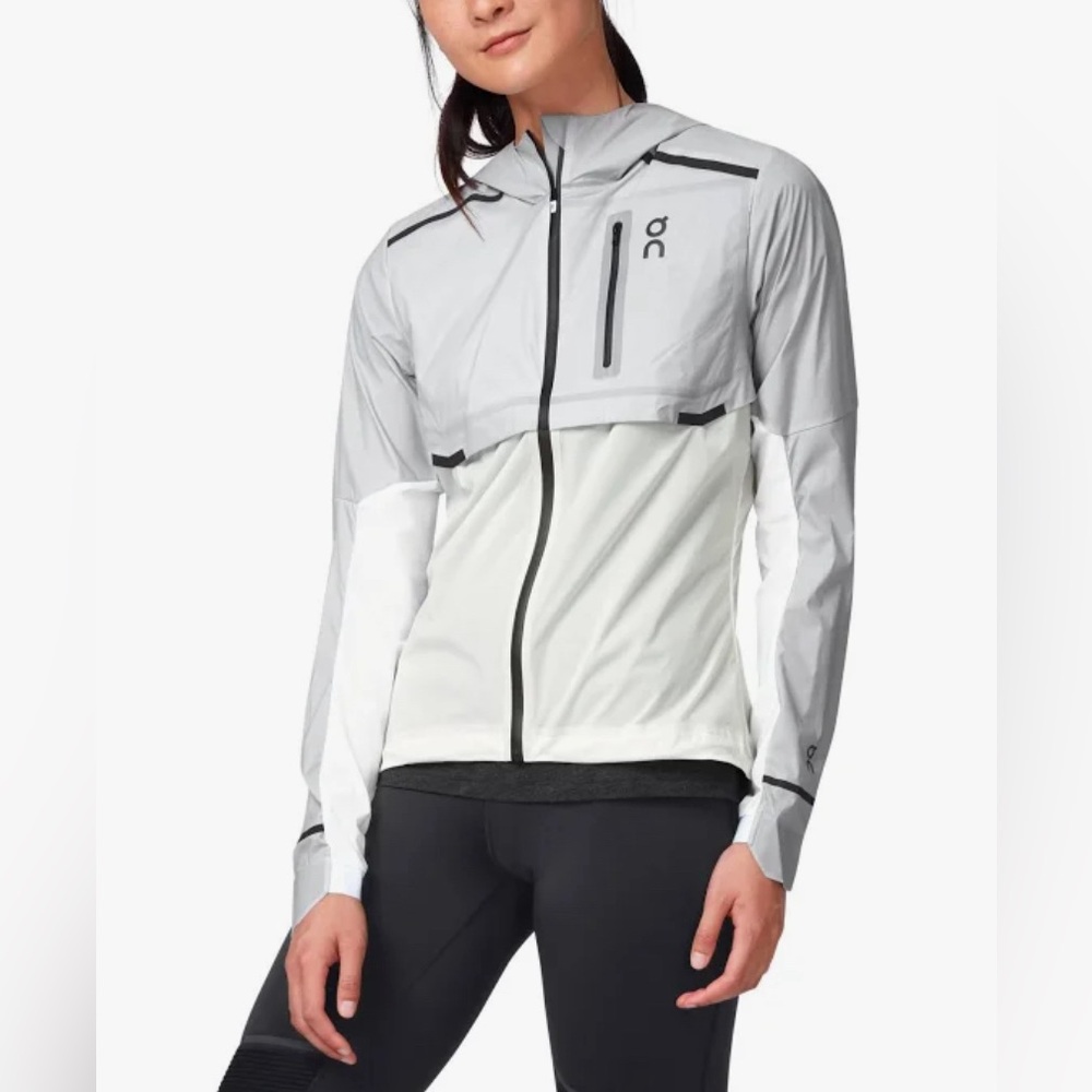 NWT On cloud windbreaker